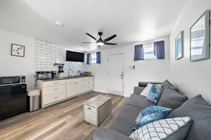 1102 8th St, Galveston, TX 77550 - Photo 21