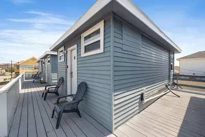 1102 Eighth Street, Galveston, TX 77550 - Photo 11