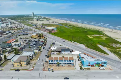 1102 Eighth Street, Galveston, TX 77550 - Photo 25