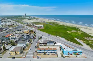 1102 8th St, Galveston, TX 77550 - Photo 25