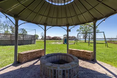 264 Falcon Point, Onalaska, TX 77360 - Photo 31