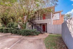 2404 Sycamore Ave, Huntsville, TX 77340 - Photo 3