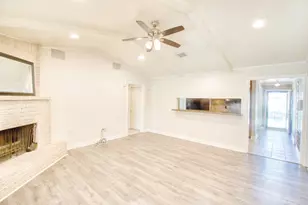 13907 Peatwood Rd, Houston, TX 77038 - Photo 5