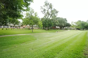 1919 Oakhurst Pkwy, Sugar Land, TX 77479 - Photo 37