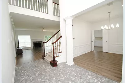 1919 Oakhurst Parkway, Sugar Land, TX 77479 - Photo 5