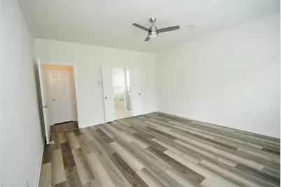 1919 Oakhurst Parkway, Sugar Land, TX 77479 - Photo 19