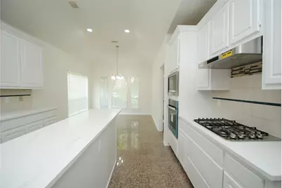 1919 Oakhurst Parkway, Sugar Land, TX 77479 - Photo 13