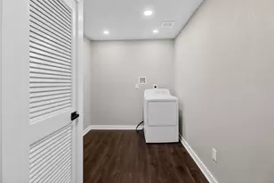 428 Van Molan St, Houston, TX 77022 - Photo 19
