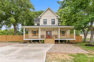 10002 Wilma Ln, Beach City, TX 77523 - Photo 1