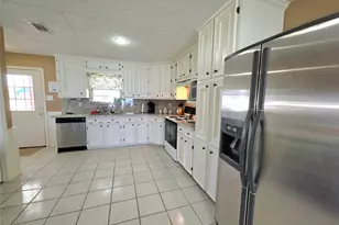 398 Lakeshore S, Onalaska, TX 77360 - Photo 11