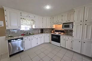 398 Lakeshore S, Onalaska, TX 77360 - Photo 11