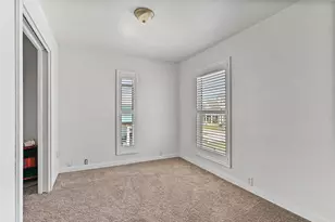 303 Tahiti Rd, Tiki Island, TX 77554 - Photo 21