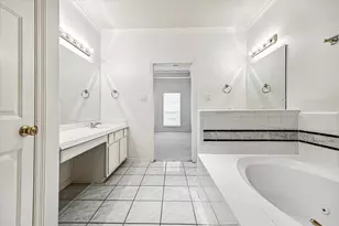 2838 Briarhurst Park, Houston, TX 77057 - Photo 17