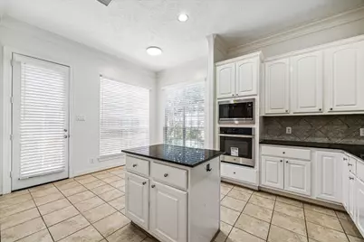 2838 Briarhurst Park, Houston, TX 77057 - Photo 11