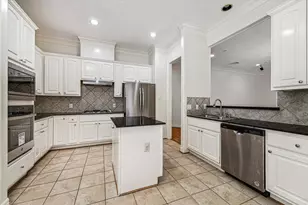 2838 Briarhurst Park, Houston, TX 77057 - Photo 9