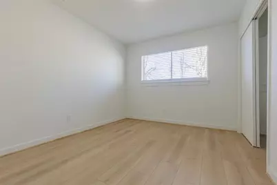 1106 Twin Falls Road, Houston, TX 77088 - Photo 7