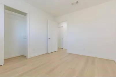 1106 Twin Falls Road, Houston, TX 77088 - Photo 9