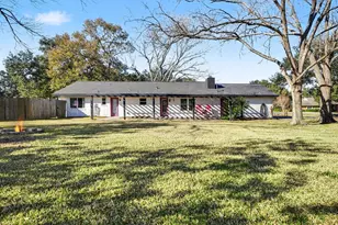 101 W Larkspur Dr, Hillcrest Village, TX 77511 - Photo 21