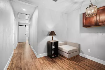 101 W Larkspur Drive, Hillcrest Village, TX 77511 - Photo 9