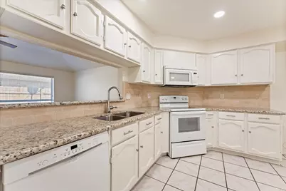 4510 Dawn Creek Lane, Spring, TX 77388 - Photo 13