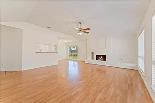 4510 Dawn Creek Ln, Spring, TX 77388 - Photo 9