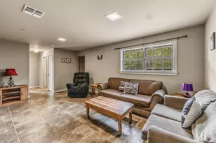 1100 Broadmoor Dr, Bryan, TX 77802 - Photo 29