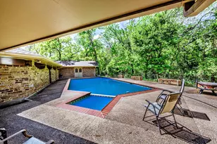 1100 Broadmoor Dr, Bryan, TX 77802 - Photo 43