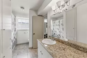 1100 Broadmoor Dr, Bryan, TX 77802 - Photo 35