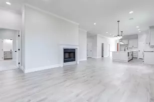 8405 Folkstone Ln, Houston, TX 77075 - Photo 19