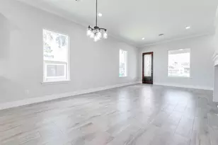 8405 Folkstone Ln, Houston, TX 77075 - Photo 17