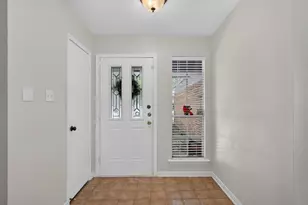 28 S Rain Forest Ct, The Woodlands, TX 77380 - Photo 7