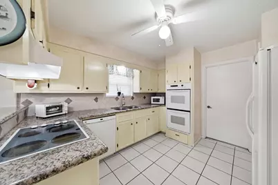 1002 Patricia Drive, Deer Park, TX 77536 - Photo 7