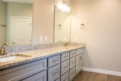 303 Canal Street, Port Neches, TX 77651 - Photo 11