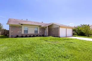 12402 Jaguar Dr, Houston, TX 77477 - Photo 3