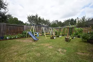 9805 Sunnycoast Ln, Pearland, TX 77584 - Photo 21