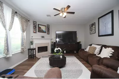 9805 Sunnycoast Lane, Pearland, TX 77584 - Photo 13