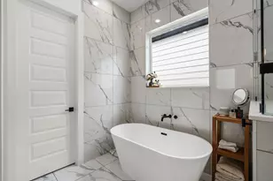 857 Fisher St, Houston, TX 77018 - Photo 23