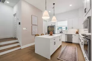 857 Fisher St, Houston, TX 77018 - Photo 13