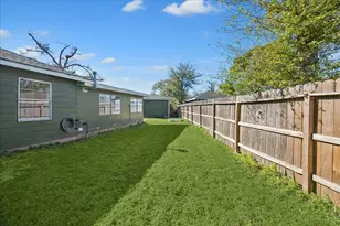 2418 Roy Cir, Houston, TX 77007 - Photo 27