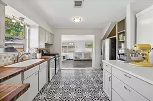 2418 Roy Cir, Houston, TX 77007 - Photo 15