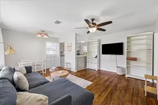 2418 Roy Cir, Houston, TX 77007 - Photo 11