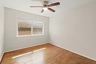 1409 Conrad Sauer Dr, Houston, TX 77043 - Photo 17