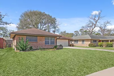 1409 Conrad Sauer Drive, Houston, TX 77043 - Photo 21