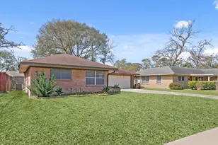 1409 Conrad Sauer Dr, Houston, TX 77043 - Photo 21