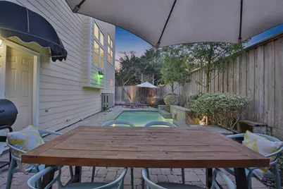1202 W 25th Street, Houston, TX 77008 - Photo 11