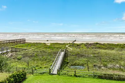 21127 W Sand Hill Drive, Galveston, TX 77554 - Photo 15