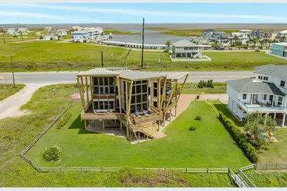 21127 W Sand Hill Drive, Galveston, TX 77554 - Photo 3