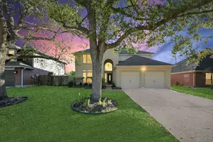 323 N Esplanade Ln, Stafford, TX 77477 - Photo 1