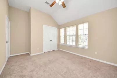 323 N Esplanade Lane, Stafford, TX 77477 - Photo 29