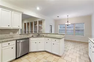 4709 Shoal Creek Dr, College Station, TX 77845 - Photo 9